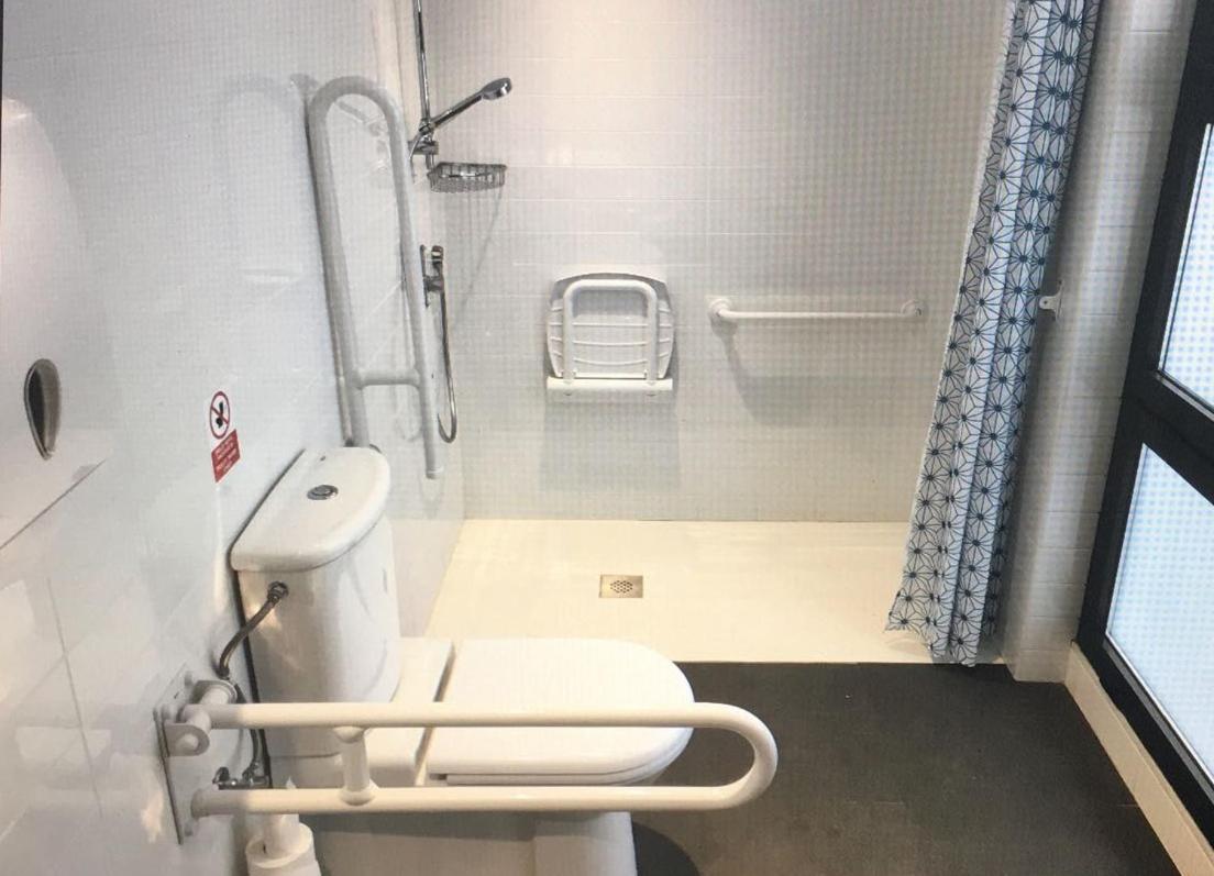 Ten To Go Hostel Βαρκελώνη Εξωτερικό φωτογραφία