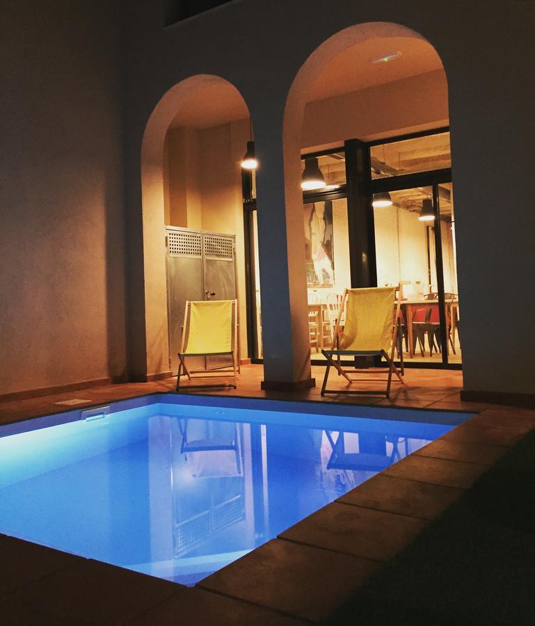 Ten To Go Hostel Βαρκελώνη Εξωτερικό φωτογραφία