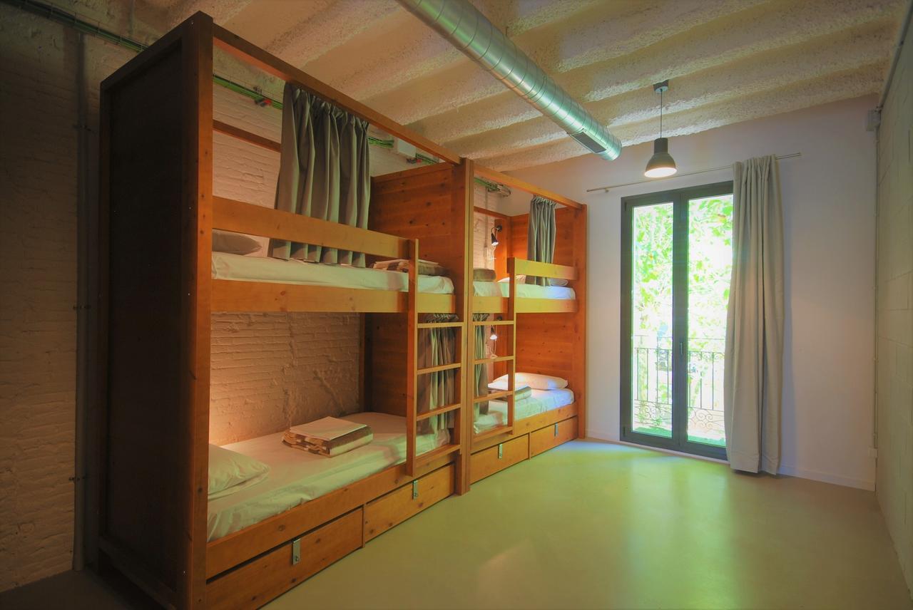 Ten To Go Hostel Βαρκελώνη Εξωτερικό φωτογραφία
