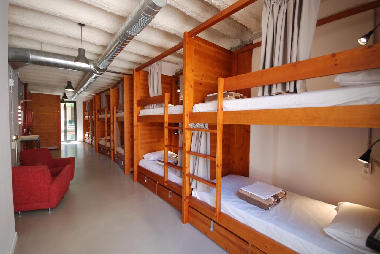 Ten To Go Hostel Βαρκελώνη Εξωτερικό φωτογραφία