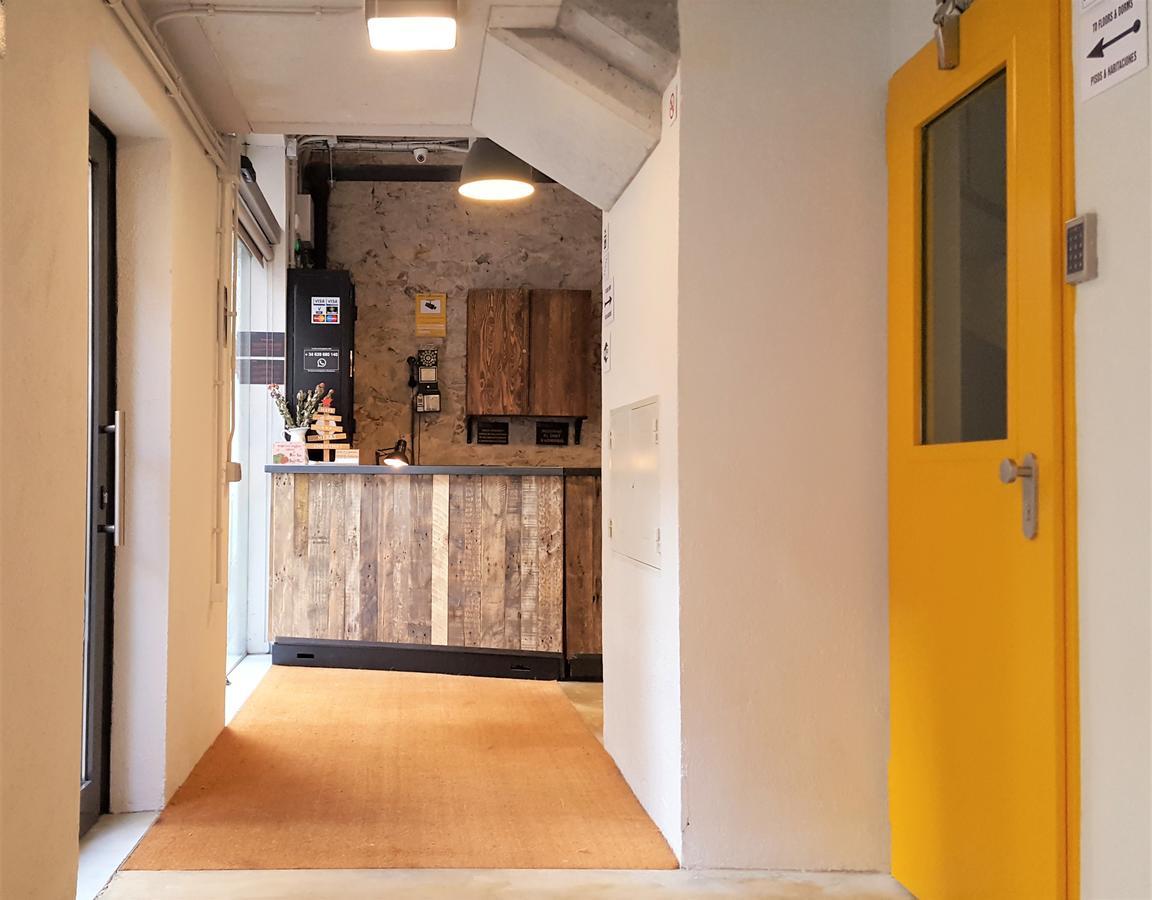 Ten To Go Hostel Βαρκελώνη Εξωτερικό φωτογραφία