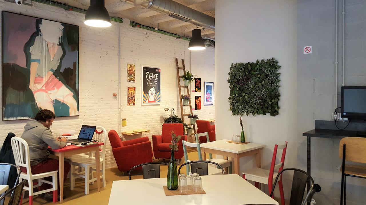 Ten To Go Hostel Βαρκελώνη Εξωτερικό φωτογραφία
