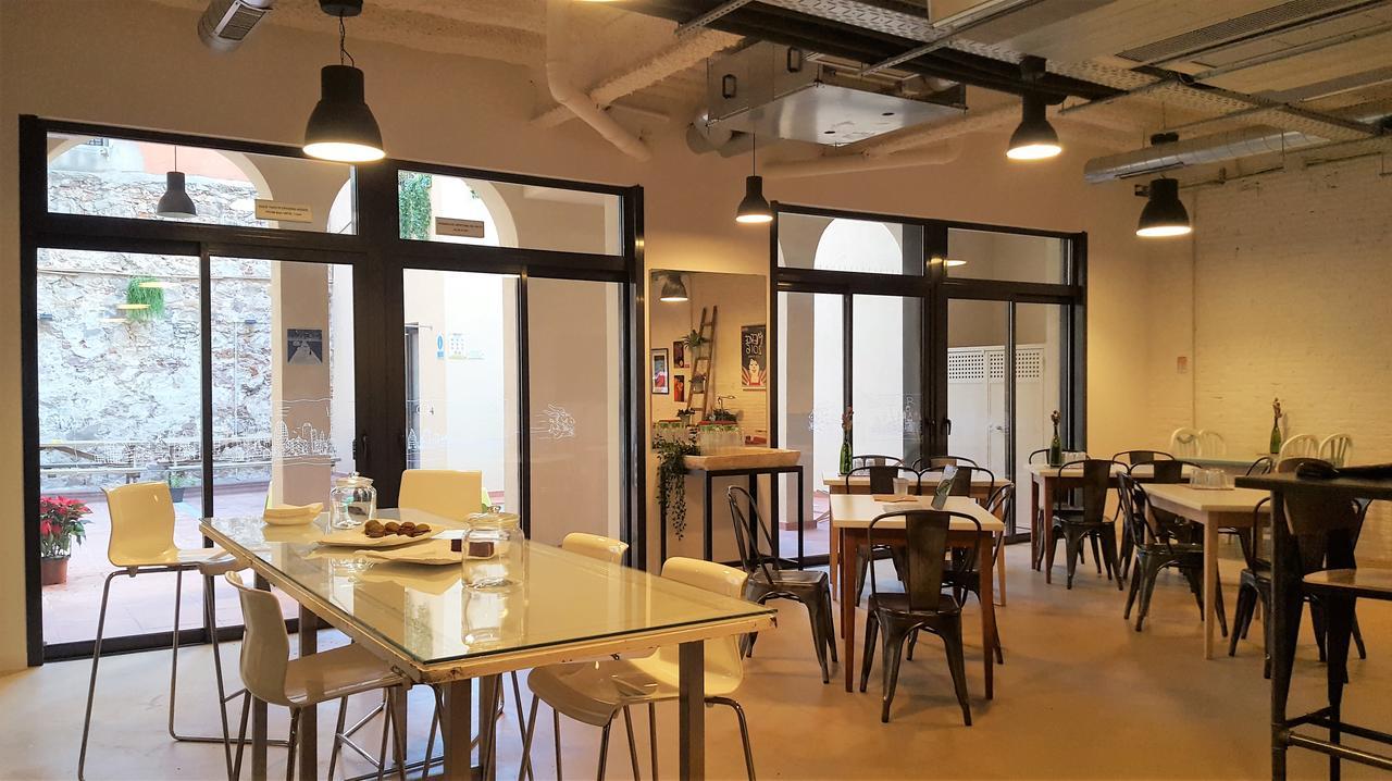Ten To Go Hostel Βαρκελώνη Εξωτερικό φωτογραφία